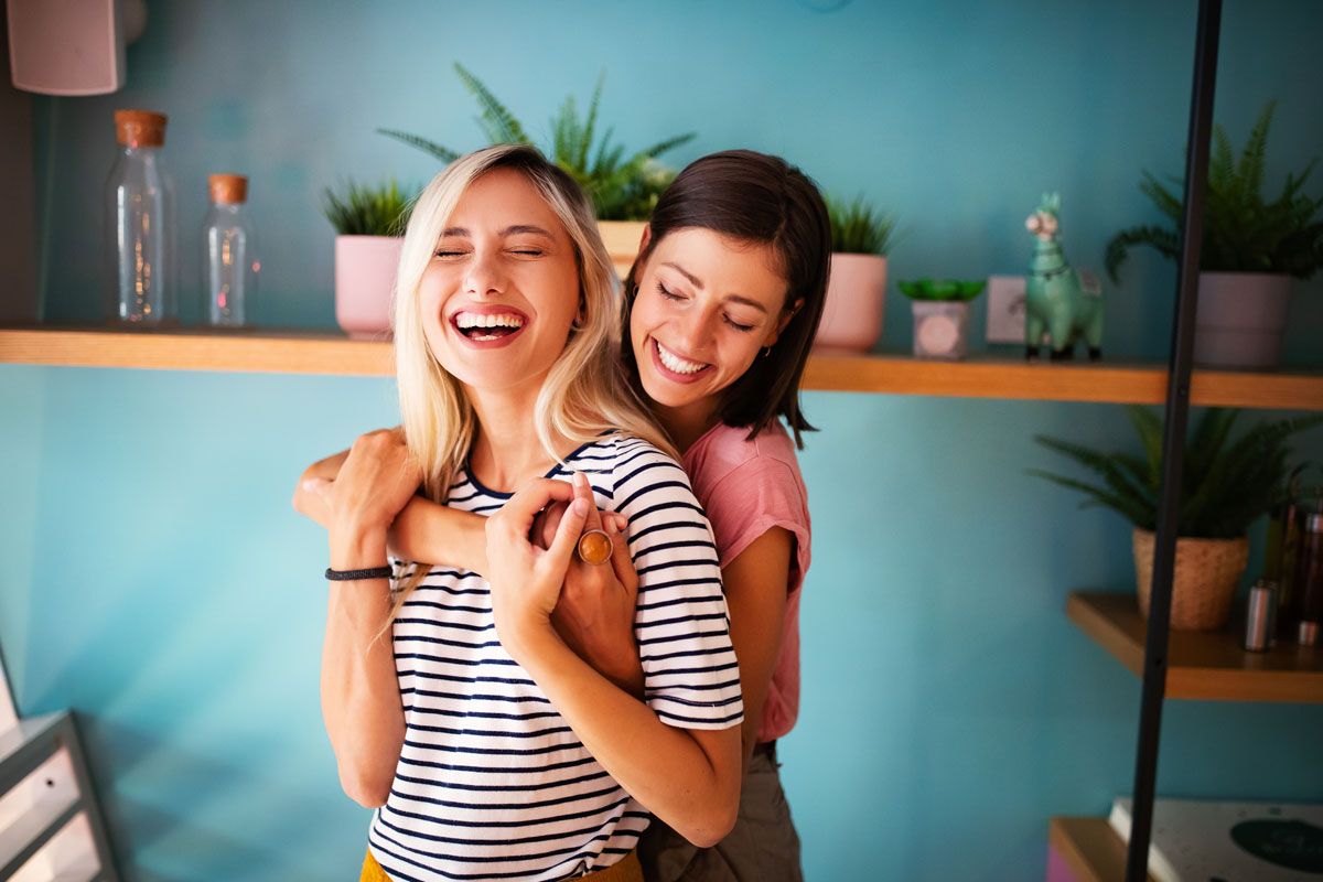 Happy-Ladies